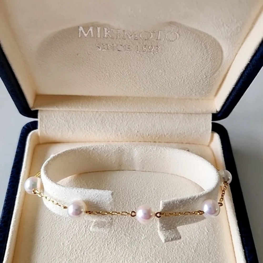Mikimoto Akoya Cultured Pearl Station Bracelet in 18k Yellow Gold (New) - Picture 4 of 6